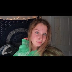 Meet your Posher, Ava